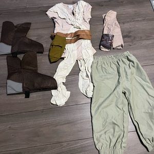 Disney Store Star Wars Rey Costume Size 9/10